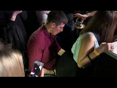 ❤️ Sexe real en una discoteca russa. Noia russa de 18 anys a l'anus i la vagina follada en una discoteca ☑ Porno rus al porno ca.porn-impact.ru